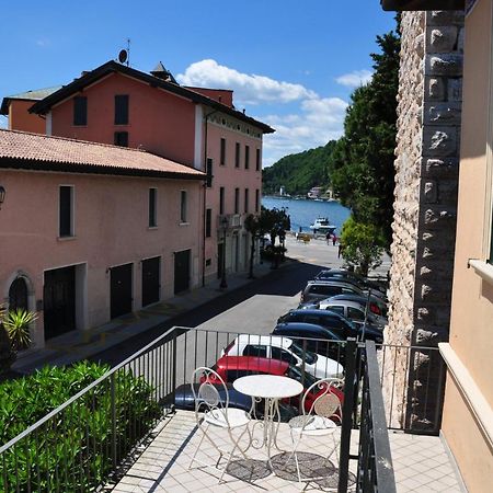 Отель Casa Maderno Тосколано-Мадерно Экстерьер фото